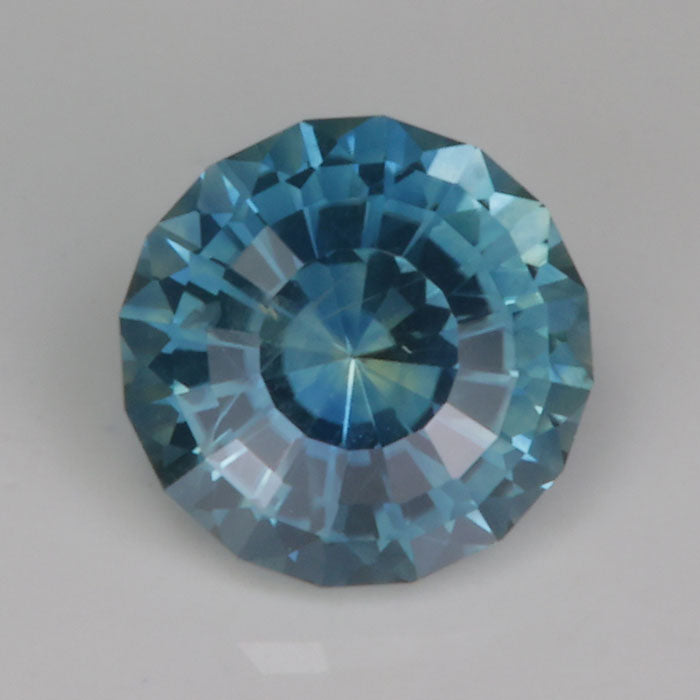 green blue montana sapphire gemstone