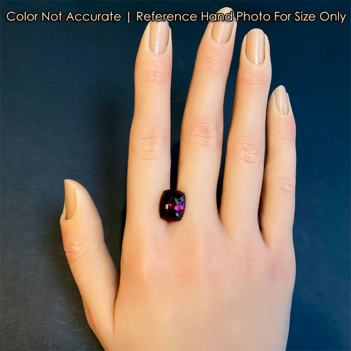 size of garnet gemstone on hand