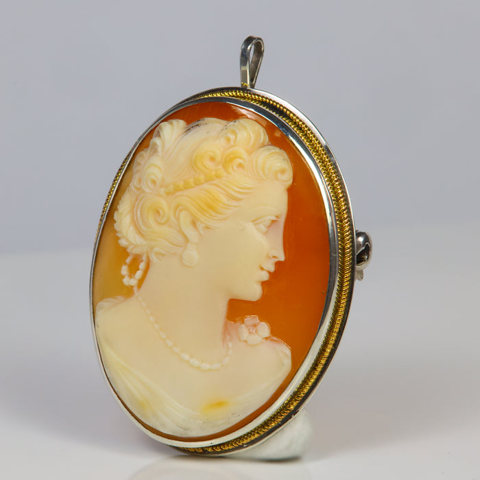 cameo pin pendant in white and yellow gold