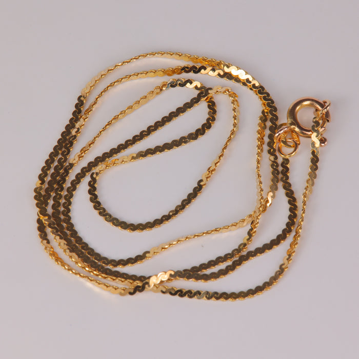 Yellow gold estate chain serpentine link style