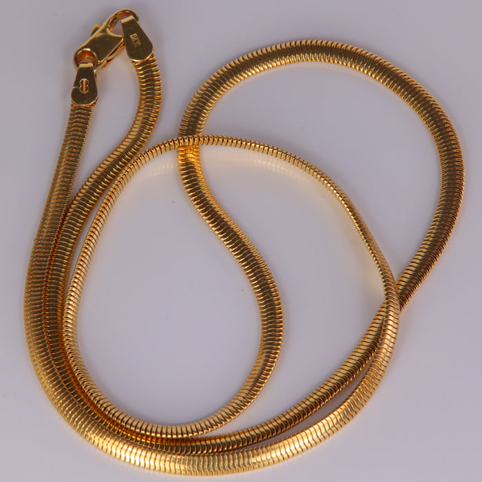 snake chain in yellow gold