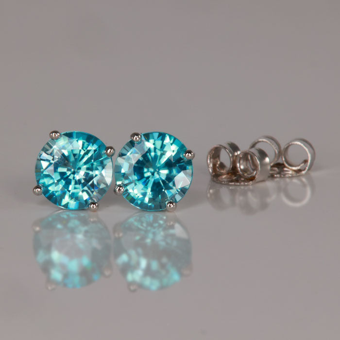 white gold blue zircon stud pierced earrings