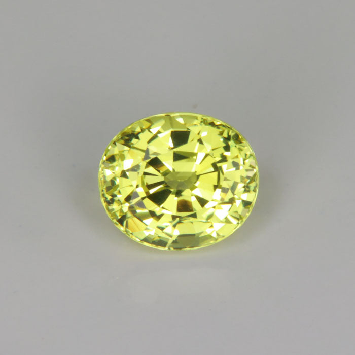 greenish yellow chrysoberyl gemstone
