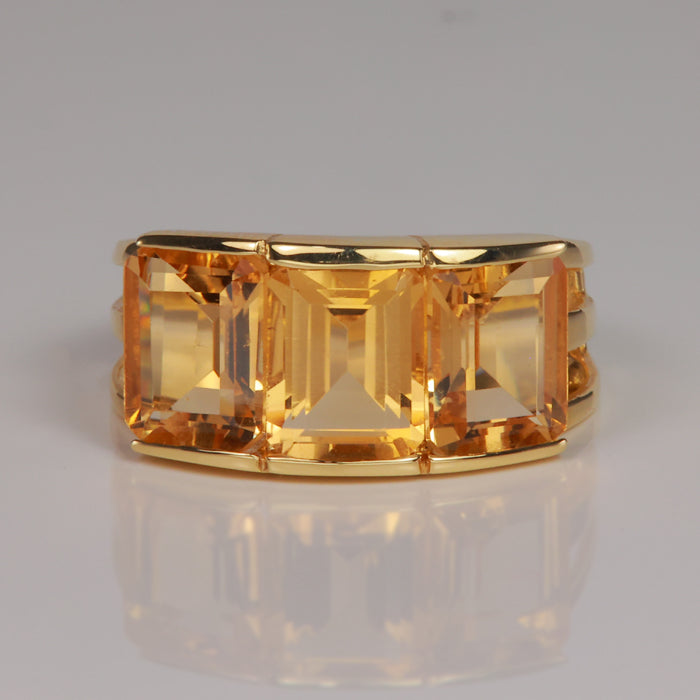 yellow gold citrine gemstone estate ring