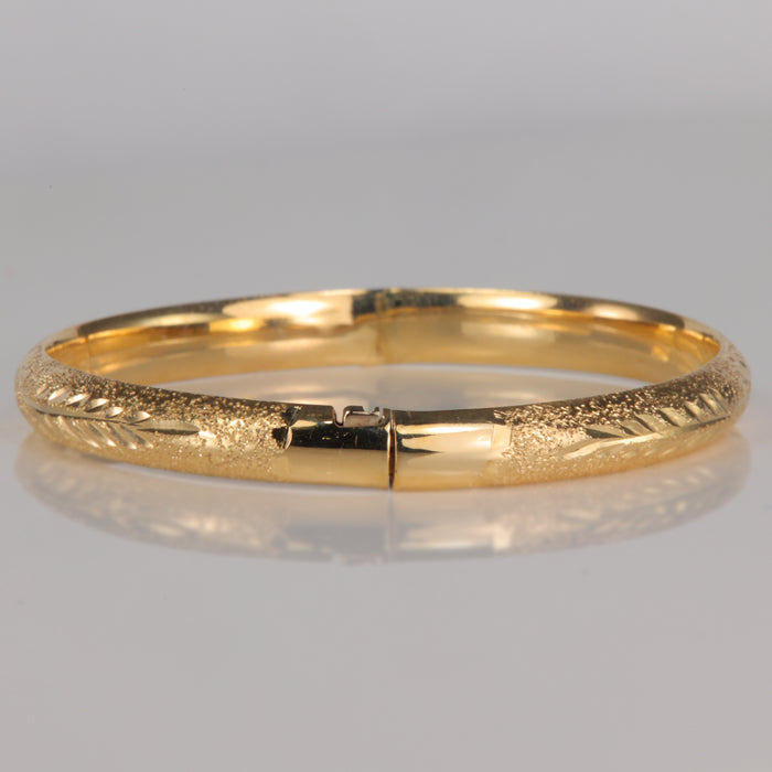 yellow gold estate bracelet with diamond cut detail