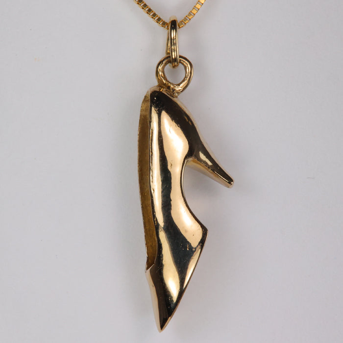 yellow gold vintage heel charm