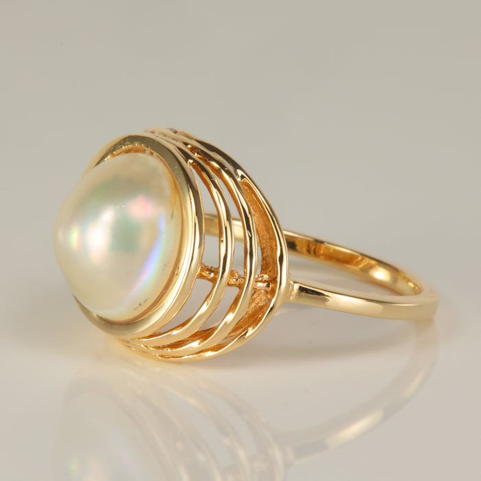 yellow gold and mabe pearl estate ring