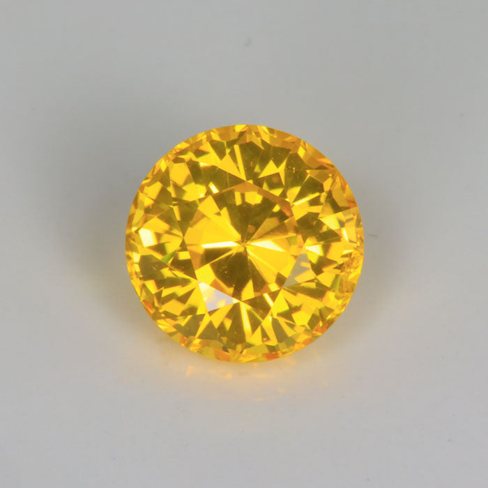 yellow sapphire round brilliant cut 