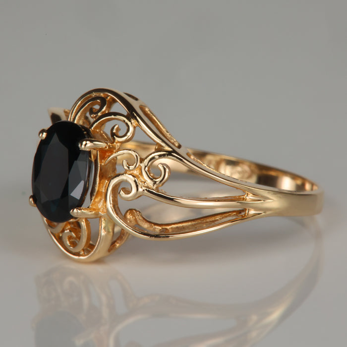 sapphire and yellow gold estate ring