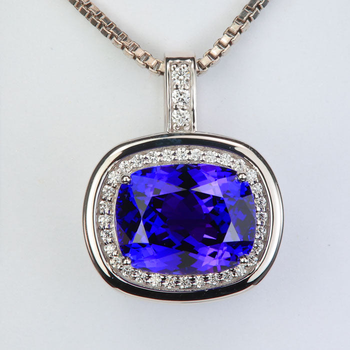 tanzanite gemstone pendant in white gold with diamonds