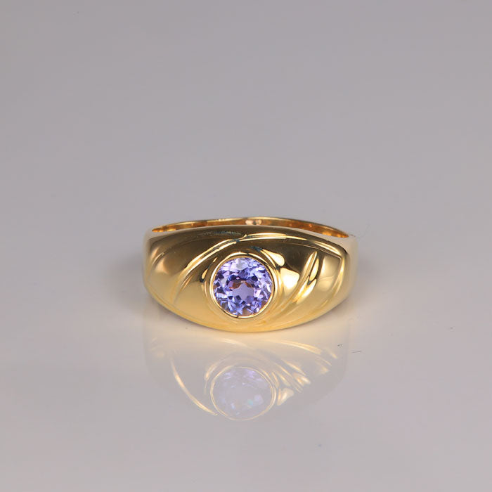 tanzanite ring yellow gold gemstone jewelry