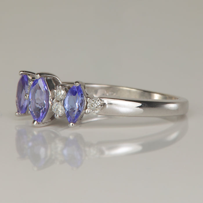 tanzanite and diamond ring in white gold