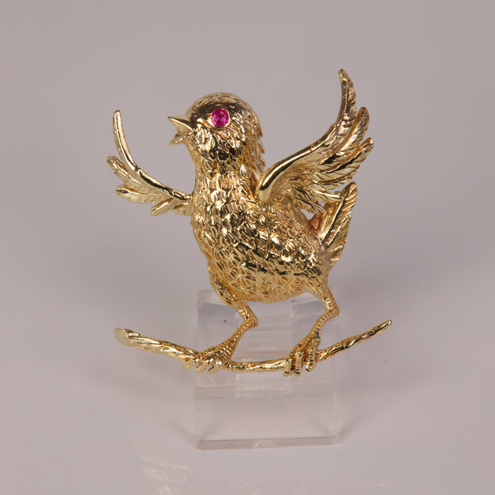 estate pin yellow gold bird with violet red ruby gemstone eye