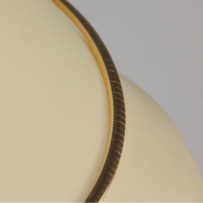 omega necklace detail