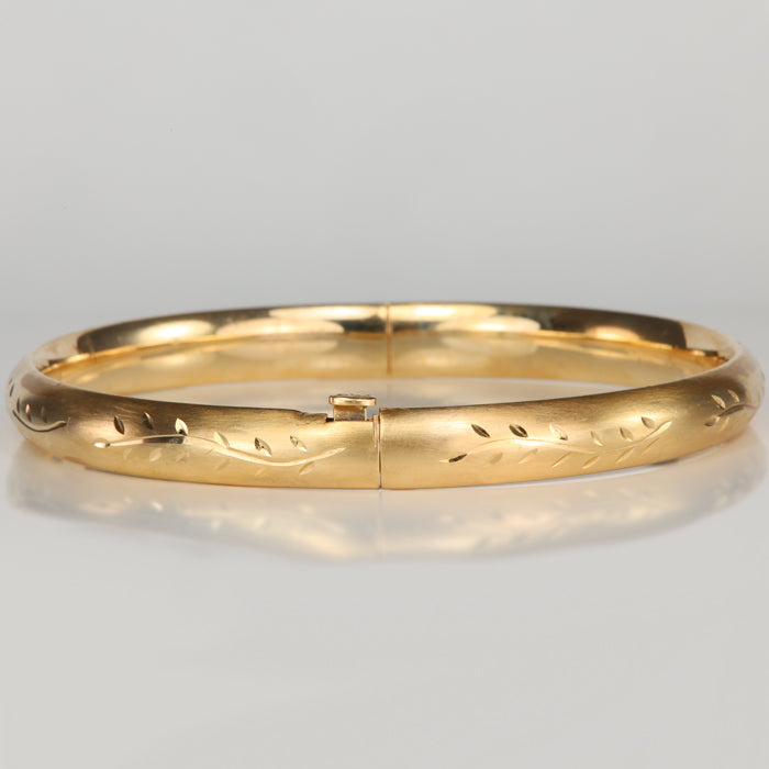 estate bracelet in yellow gold