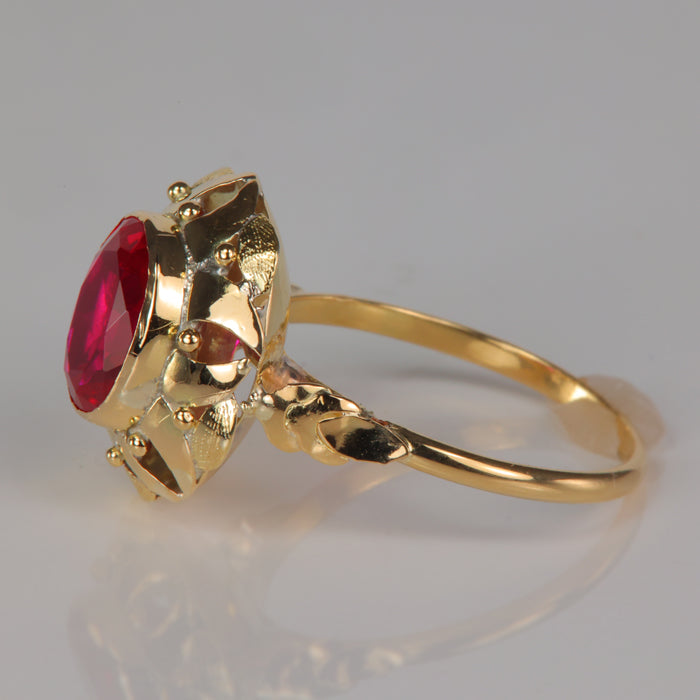 estate ring in yellow gold