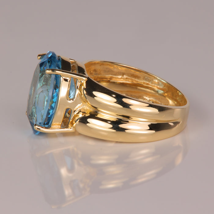 yellow gold greenish blue topaz ring