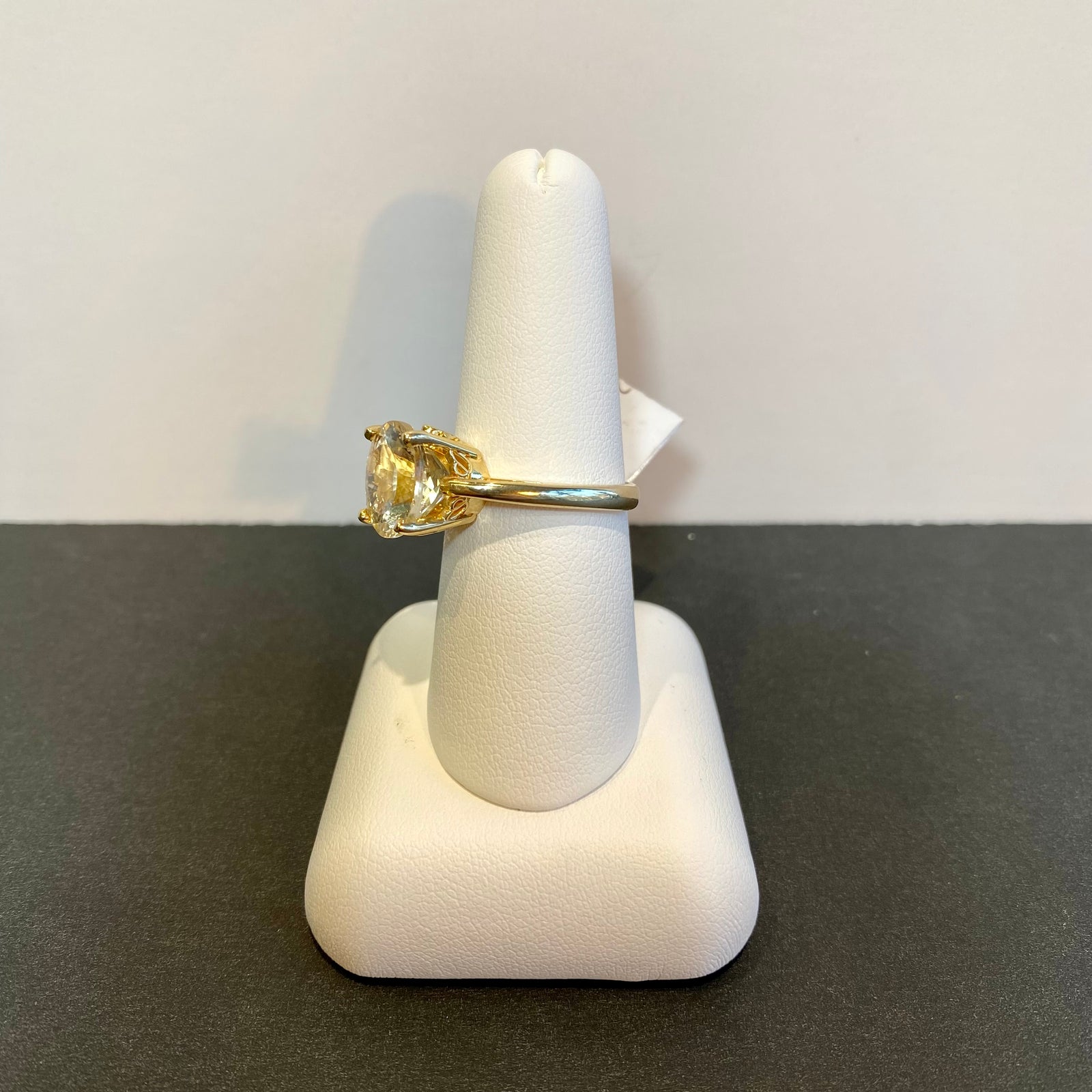 solitaire round citrine ring