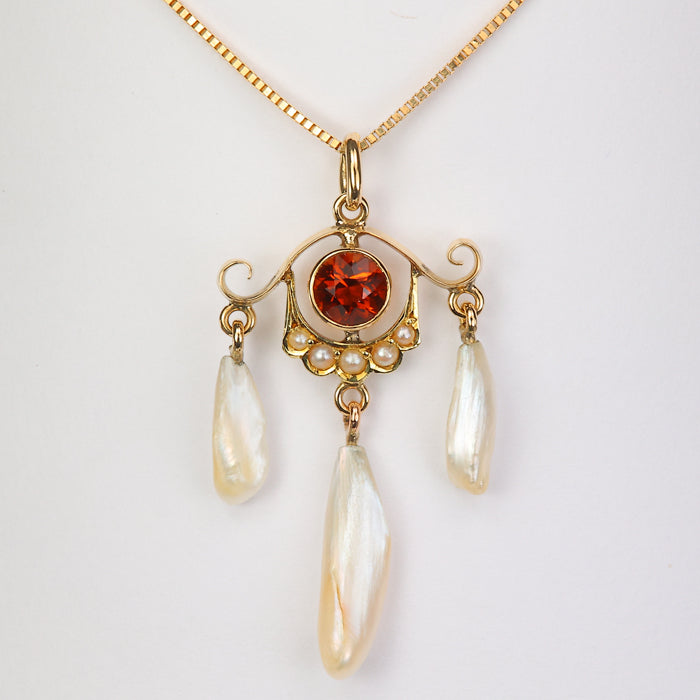 yellow gold citrine gemstone pendant with pearls