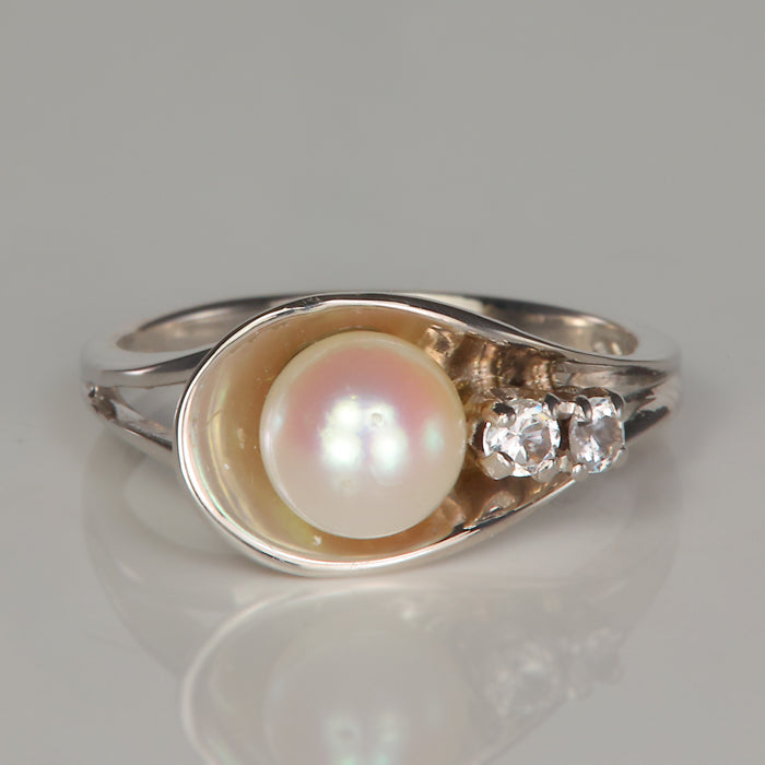 14k white gold pearl ring