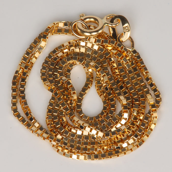 yellow gold box link chain