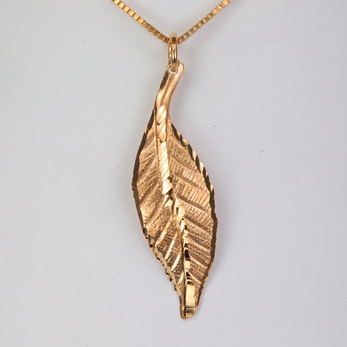 yellow gold estate pendant gold leaf