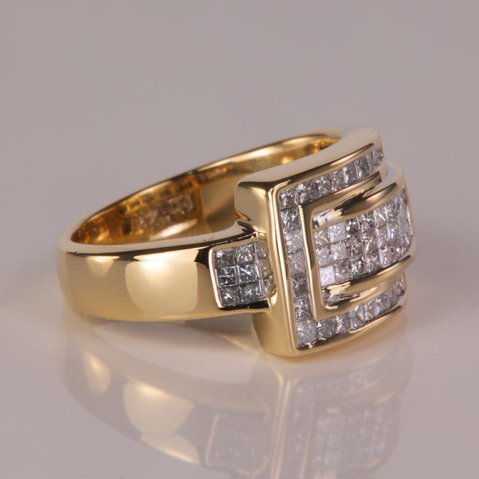 yellow gold diamond estate ring