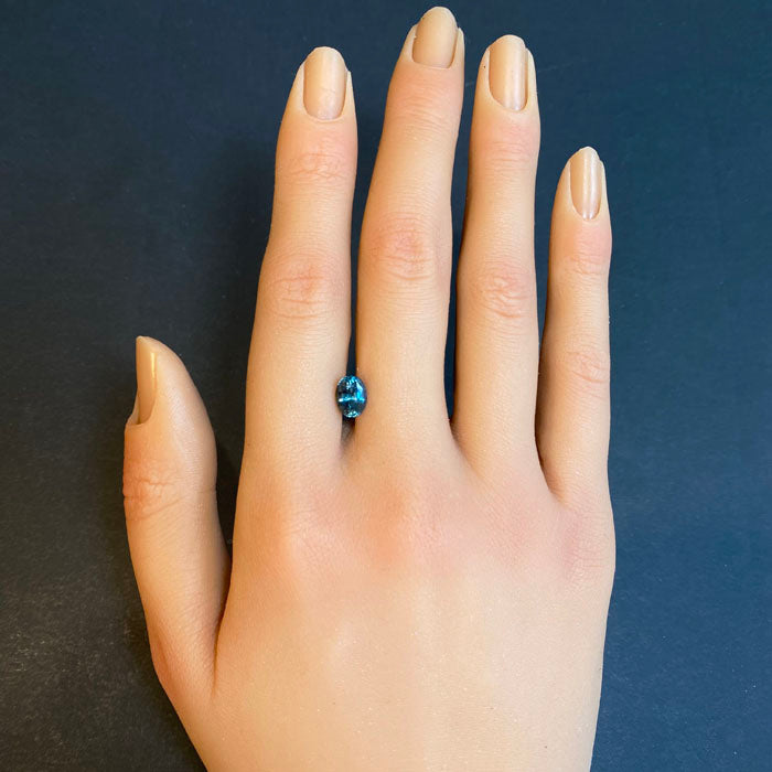 blue green sapphire oval