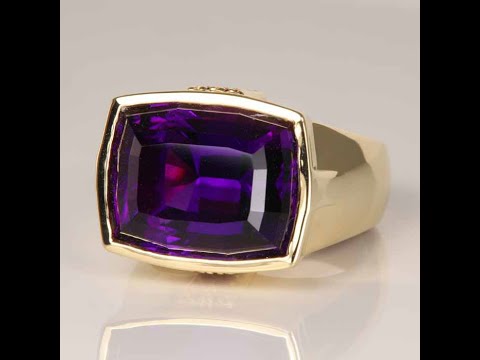 18K Yellow Gold Antique Cushion Amethyst Ring 20.89 Carats
