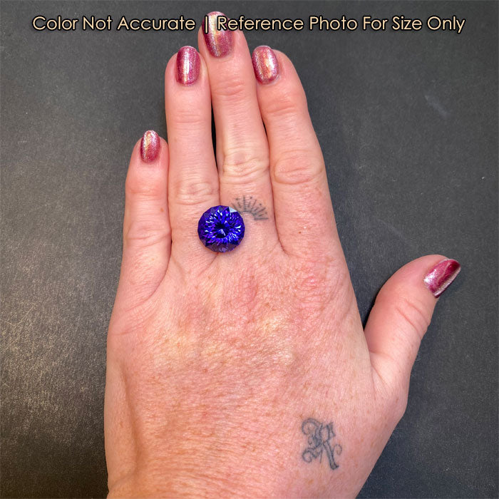 size of tanzanite to a hand