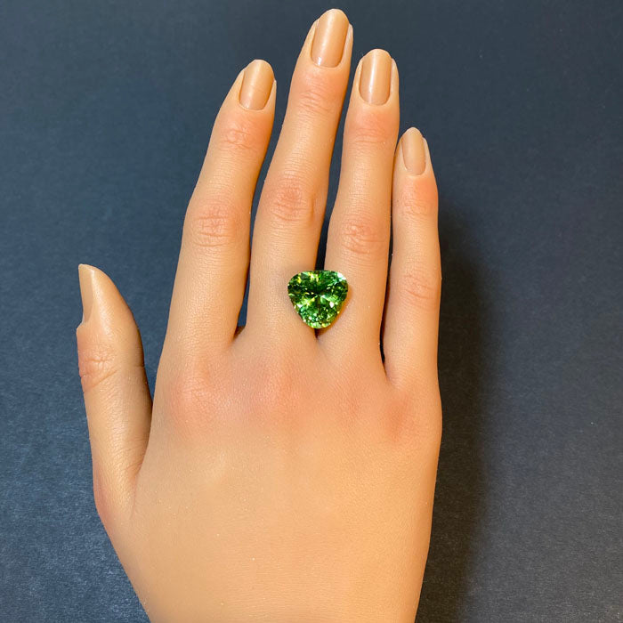 mint peridot gem trilliant cut