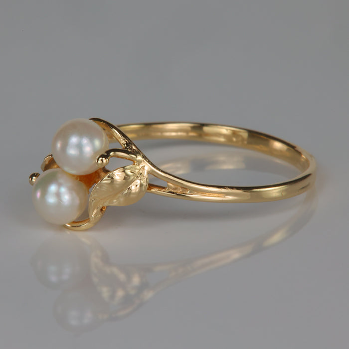 pearl and yellow gold estate ring
