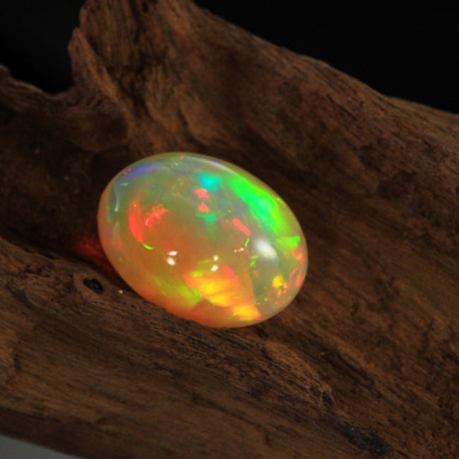 cabochon opal oval Welo Ethiopia