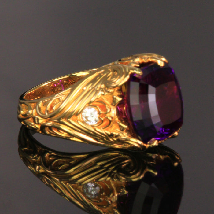 18K Yellow Gold Amethyst Ring