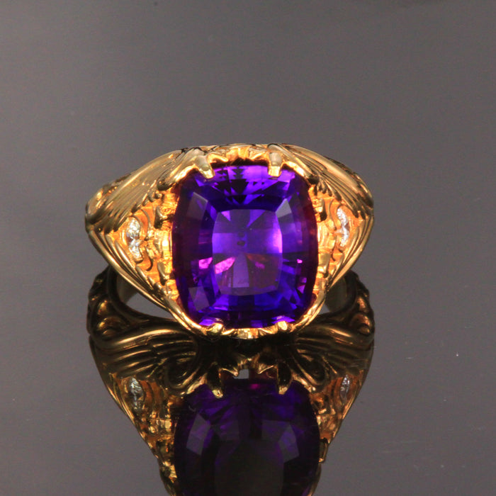 18K Yellow Gold Amethyst Ring