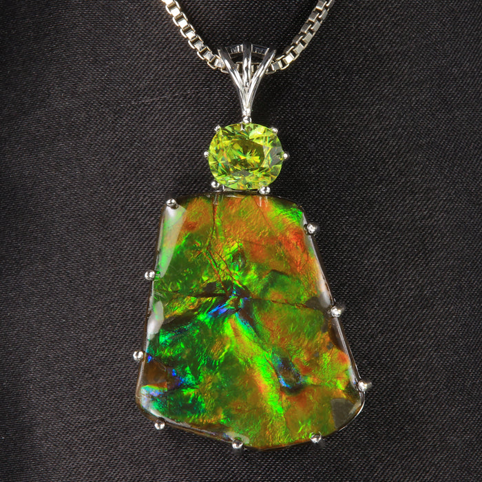 Ammolite and Sphene Pendan
