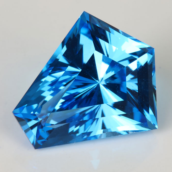 Barion Kite Swiss Blue Topaz