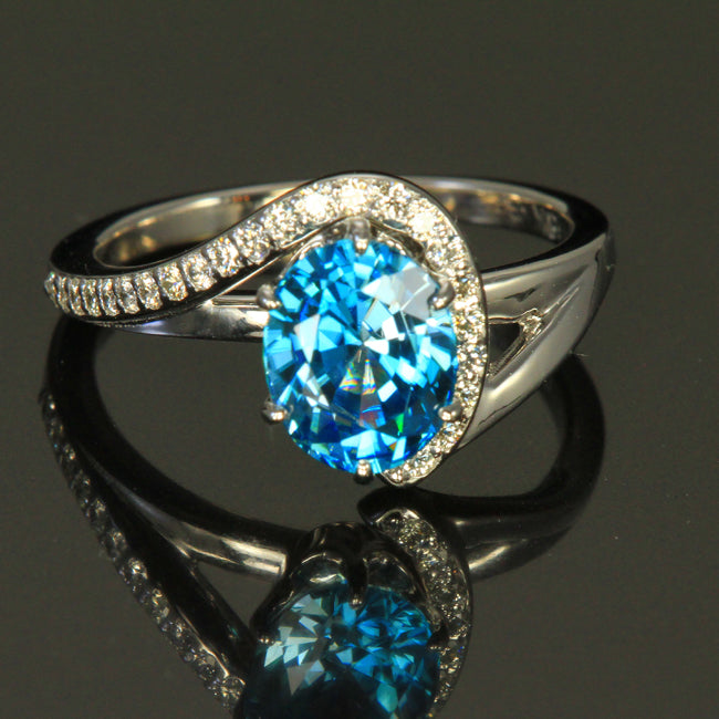 18K White Gold Oval Blue Zircon and Diamond Ring