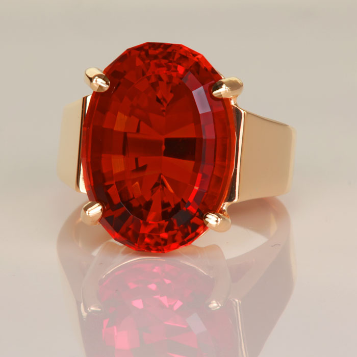 Red Orange fine Citrine Ring in Yellow Gold Estate Jewelry