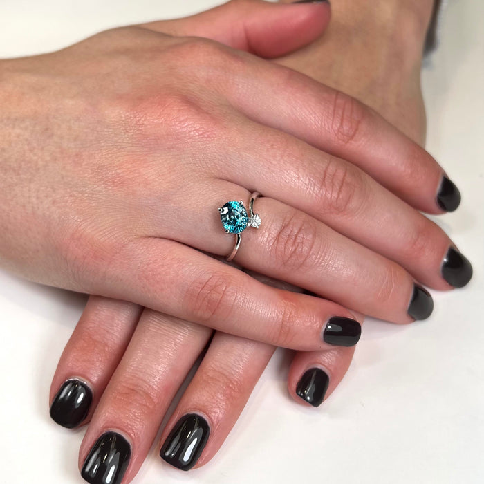 14K White Gold Blue Zircon and Diamond Ring 3.00 Carats