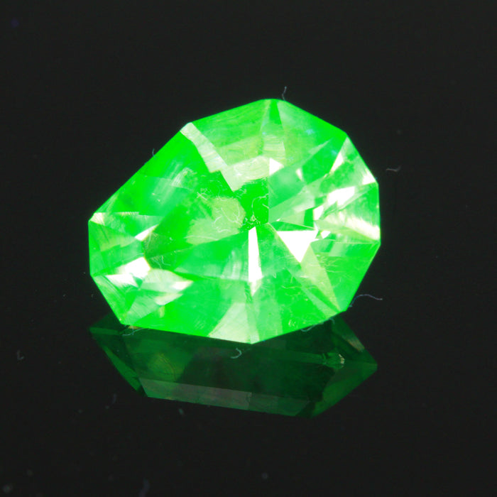 Green Pear Shaped Daylight Flourescent Hyalite Opal 1.80 Carats
