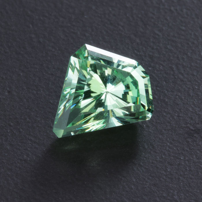 Freeform Barion Melelani Mint Garnet