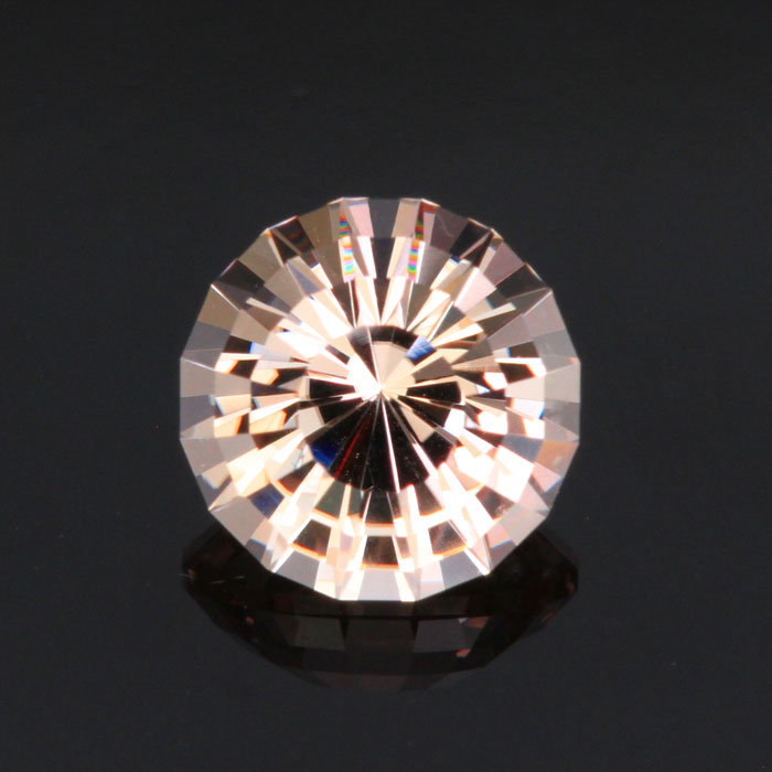Champaign Color Round Brilliant Morganite Gemstone 5.04 Carats