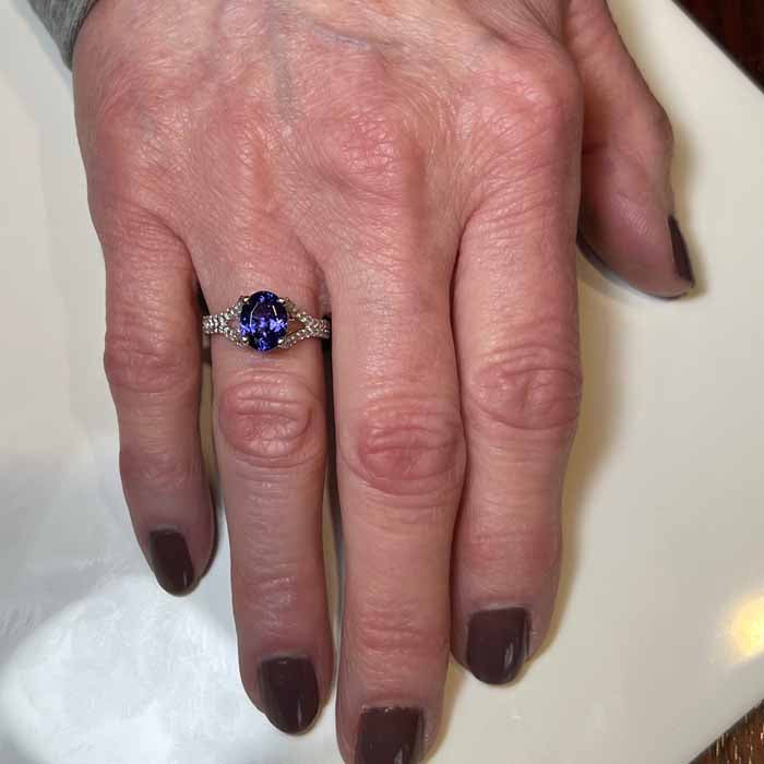 14K White Gold Oval Tanzanite and Diamond Shank Ring 1.66 Carats