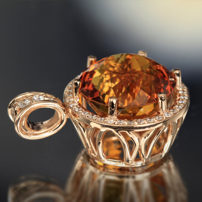 33 Carat Citrine and Diamond Pendant in Rose Gold 