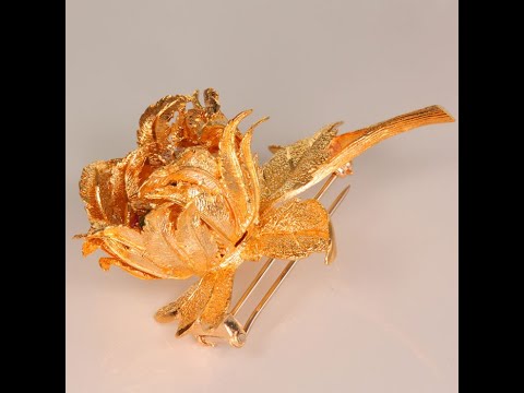 18 Karat fEstate Pin by Hanneman Bros