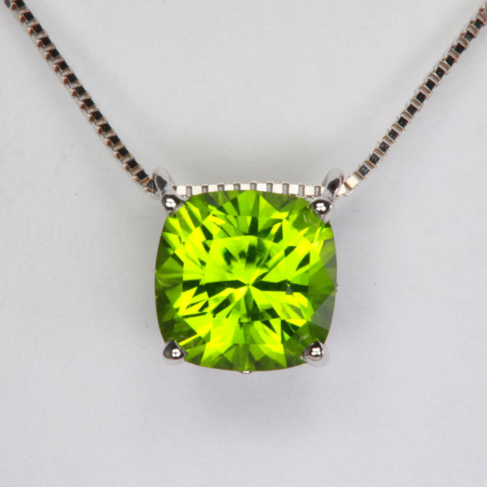 Peridot Jewelry & Gemstones