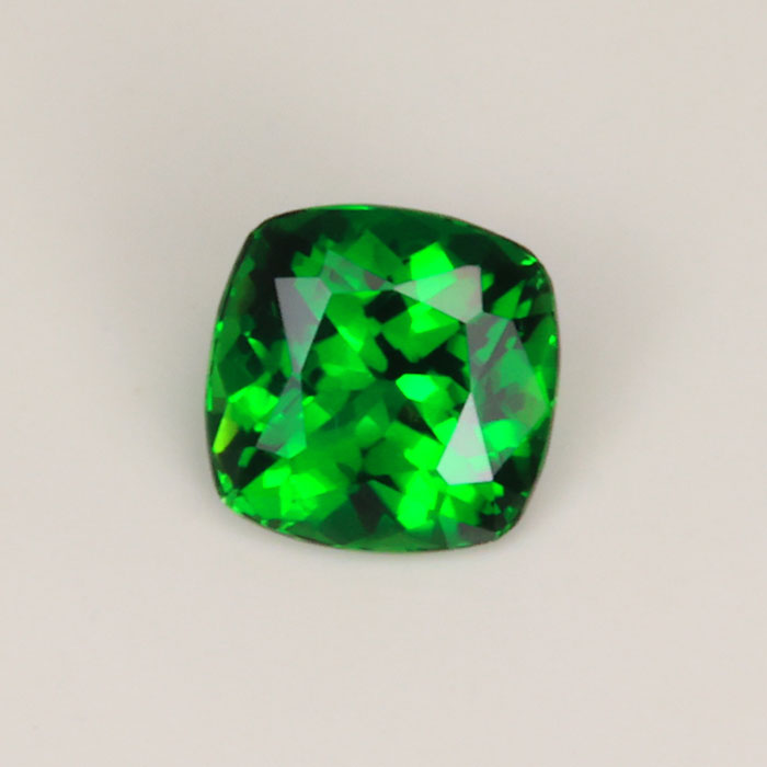 chrome tourmaline gemstone green square cushion cut