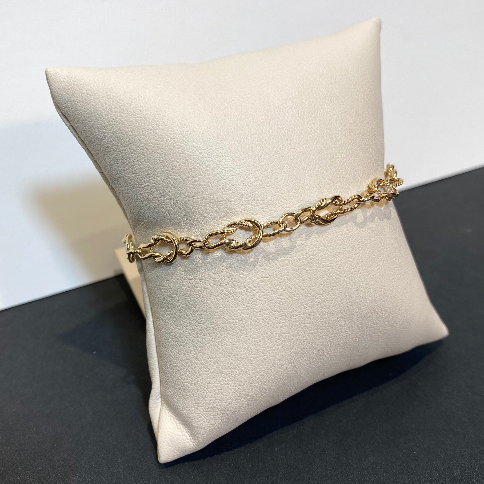 loop rope bracelet yellow gold