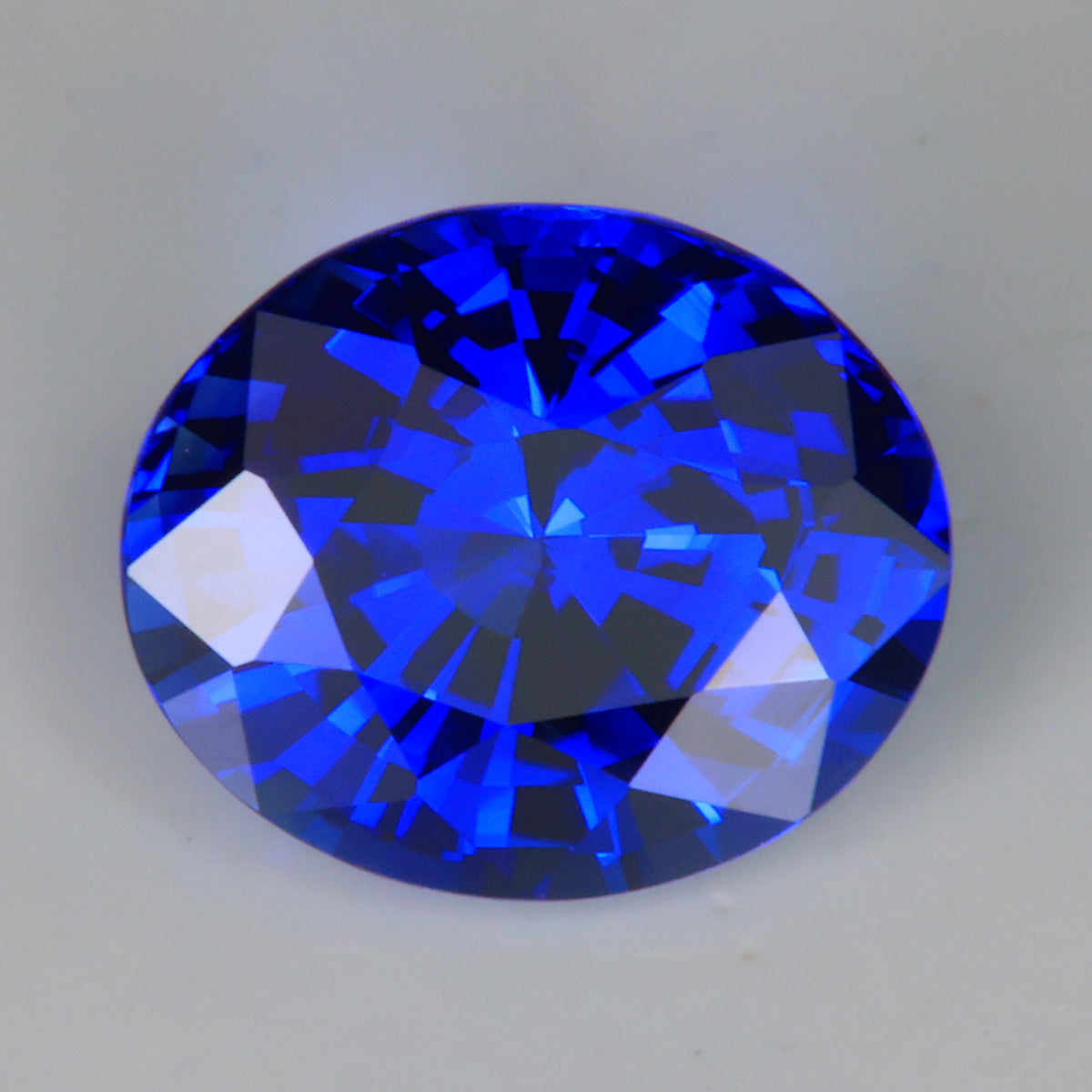 oval cut blue sapphire gemstone 